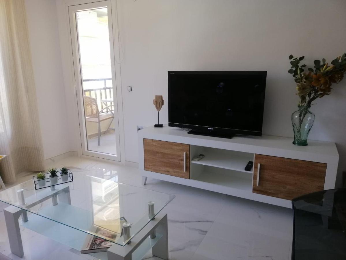 Apartamento 315 En Paseo Maritimo 96 Apartment Фуeнхирола Екстериор снимка